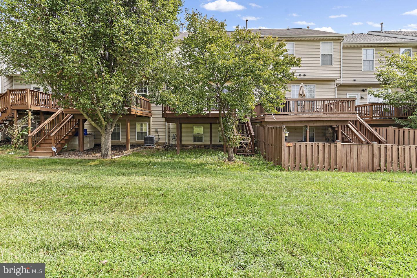 7108 Ladd Cir Property Photo 44
