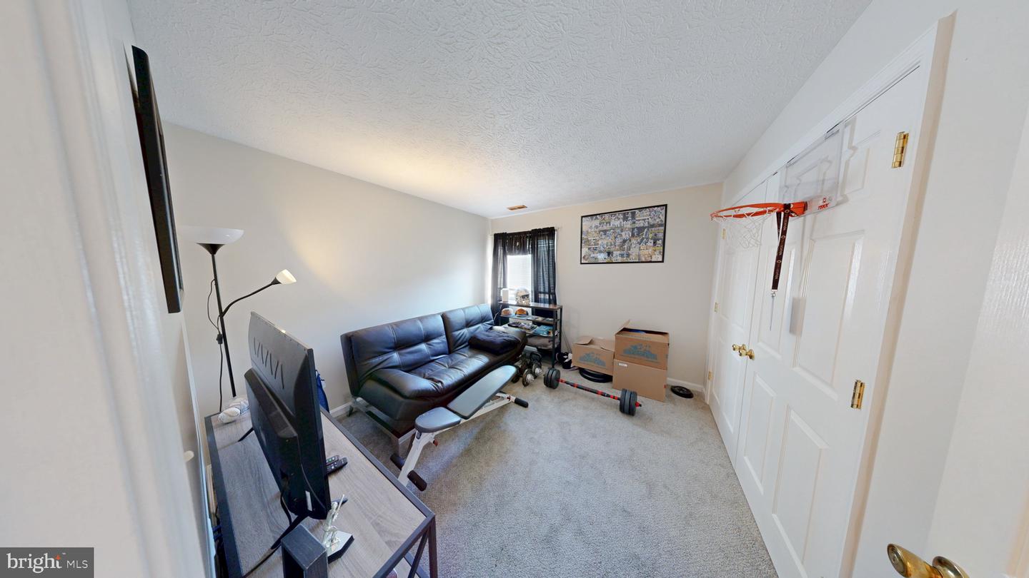 2106 Whitehall Rd #1b Property Photo 10
