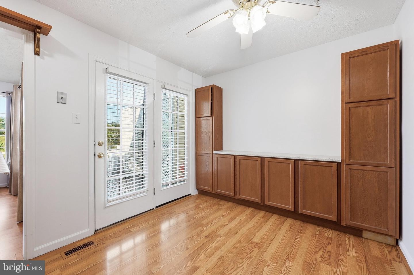6510 Ellington Way Property Photo 8