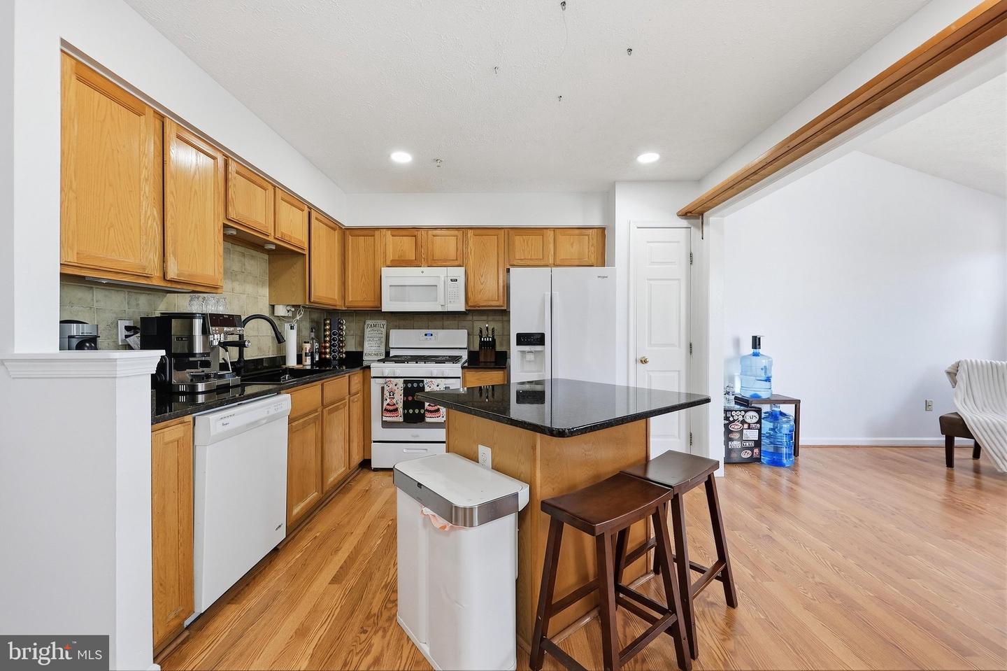 6510 Ellington Way Property Photo 12