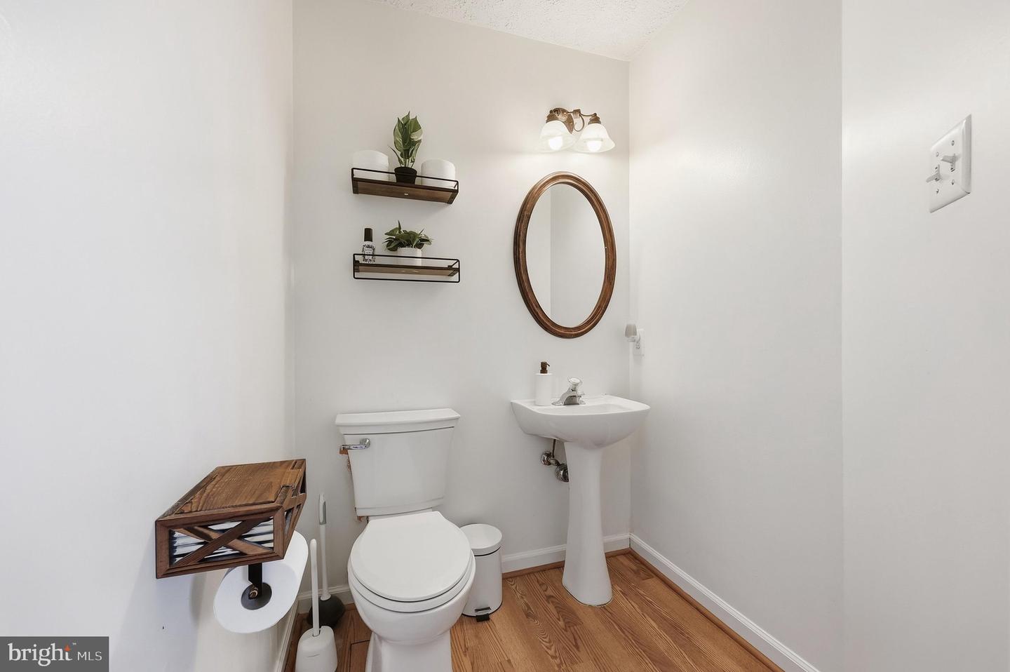 6510 Ellington Way Property Photo 23
