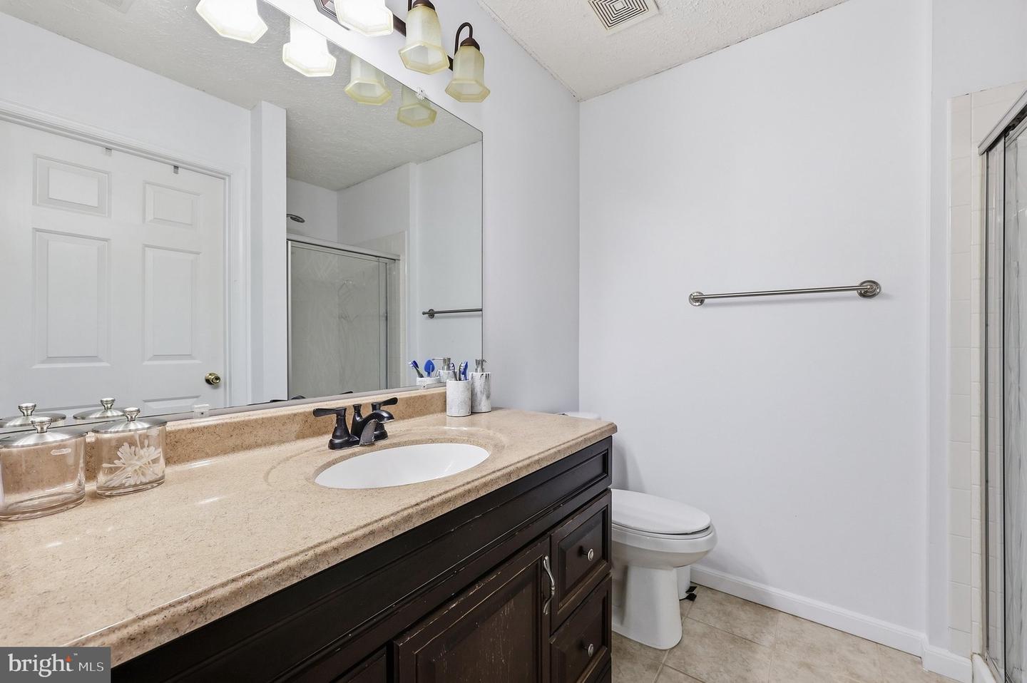6510 Ellington Way Property Photo 29