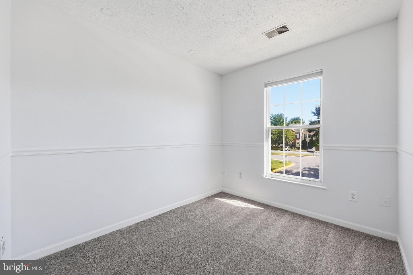 6510 Ellington Way Property Photo 32