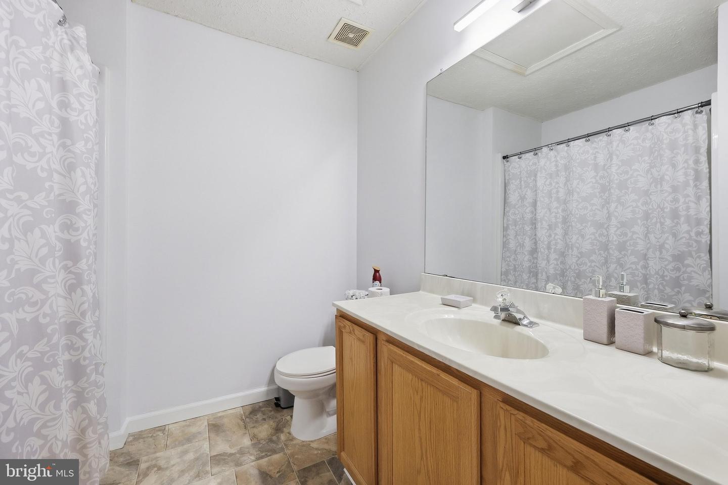 6510 Ellington Way Property Photo 36