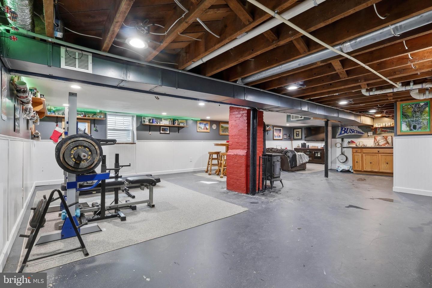 906 E F St E Property Photo 32