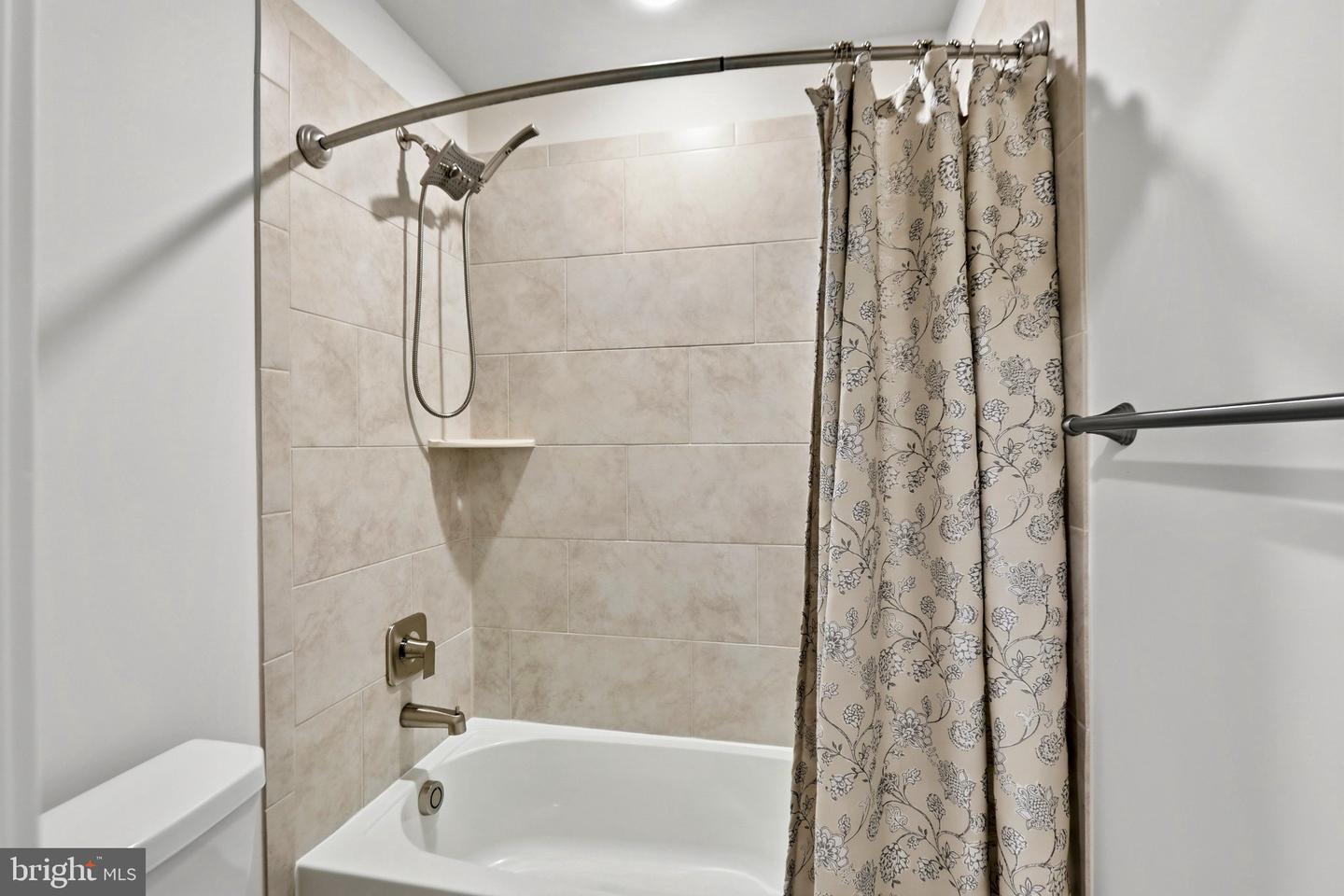 1418 Crampton St Property Photo 21