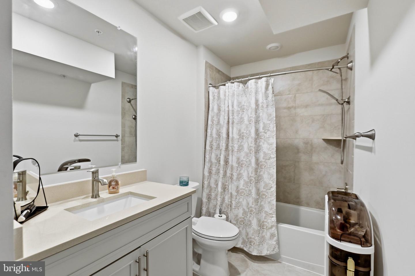 1418 Crampton St Property Photo 31