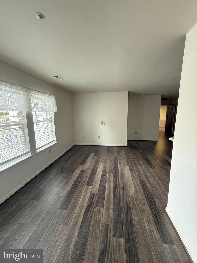 8201 Blue Heron Dr #2d Property Photo 7