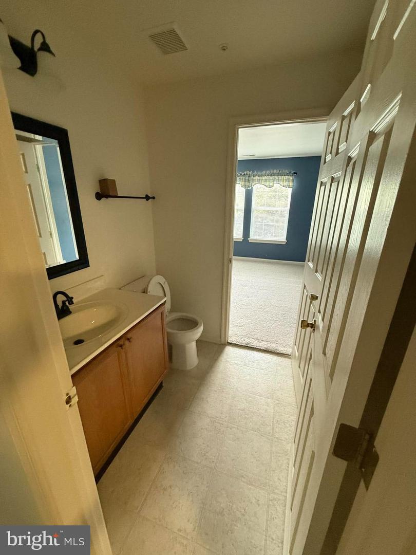 8201 Blue Heron Dr #2d Property Photo 8