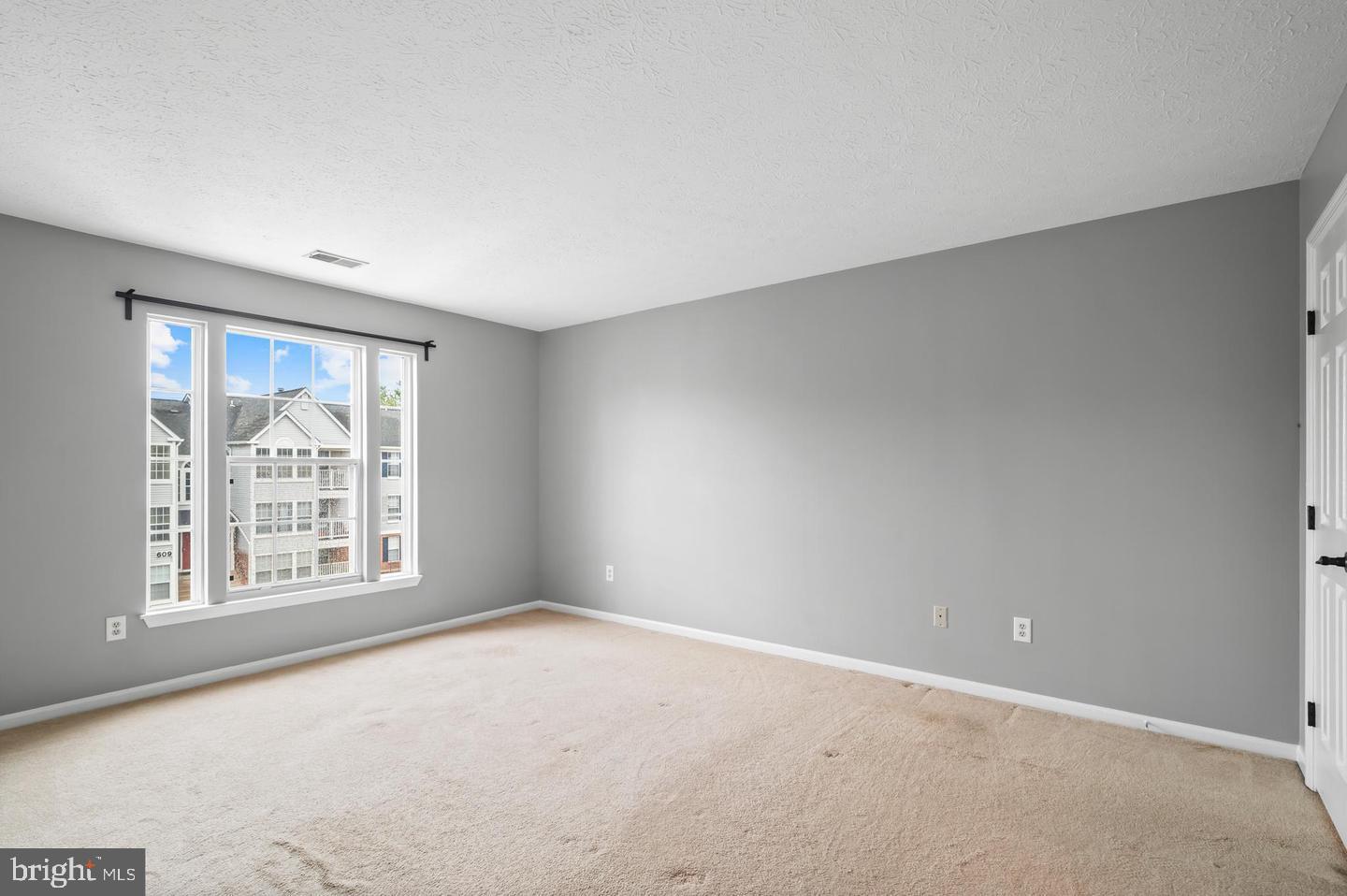 611 Himes Ave #109 Property Photo 19