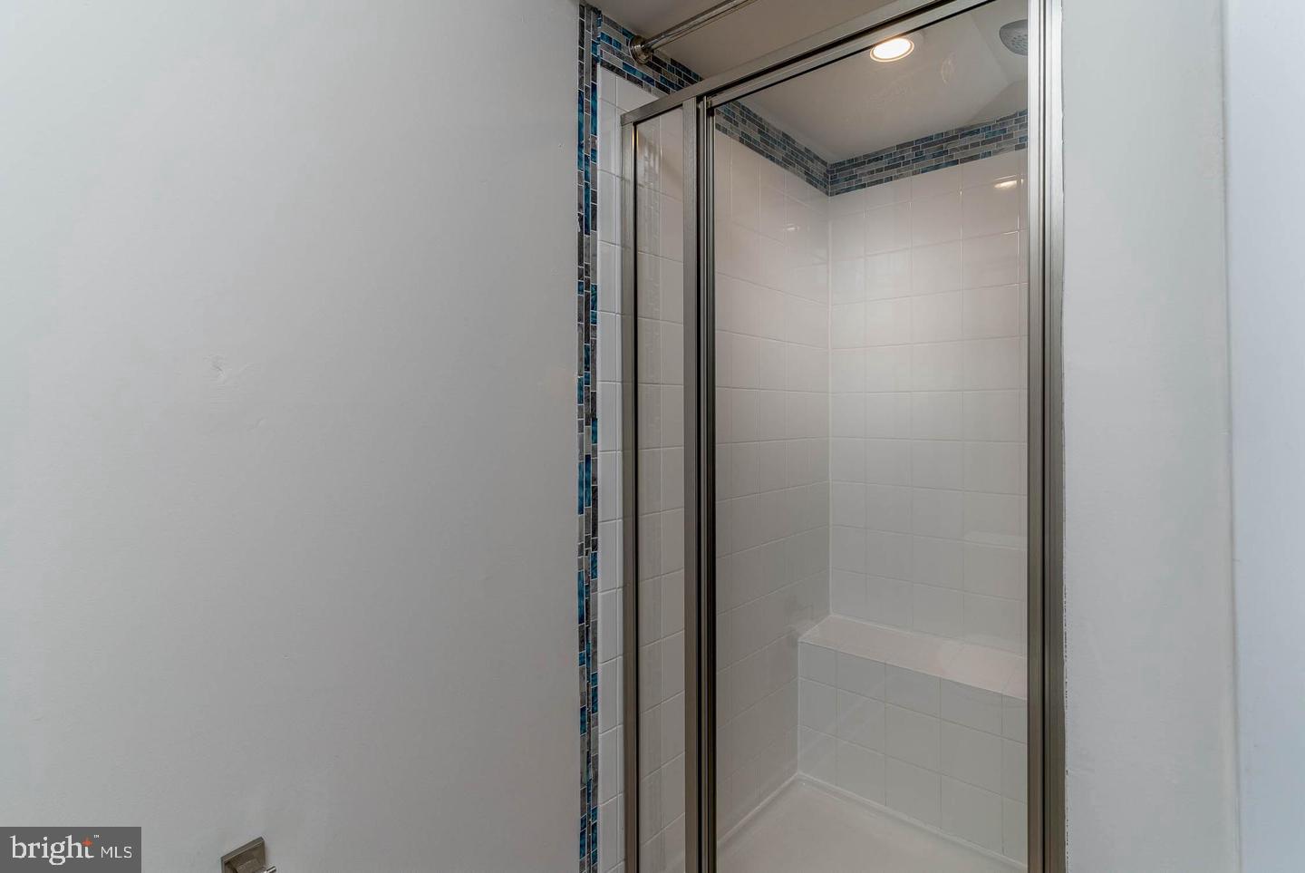 6021 Etterbeek St Property Photo 31
