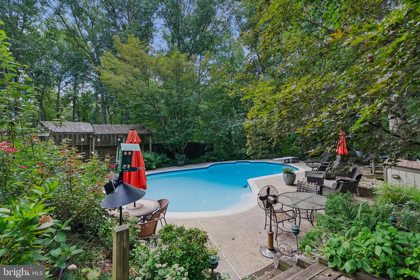 2716 Hillside Ct Property Photo 6