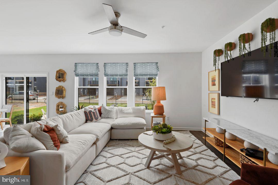 468 Ensemble Way Property Photo 13