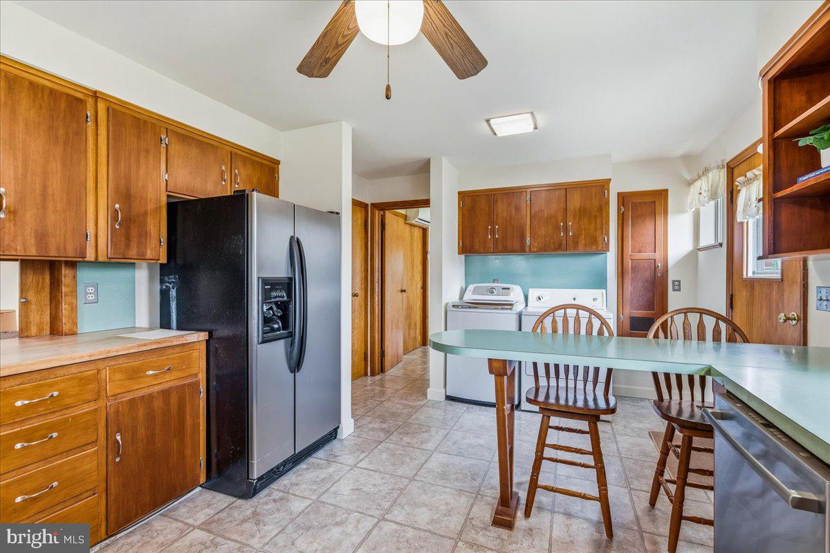 205 Franklin St Property Photo 23