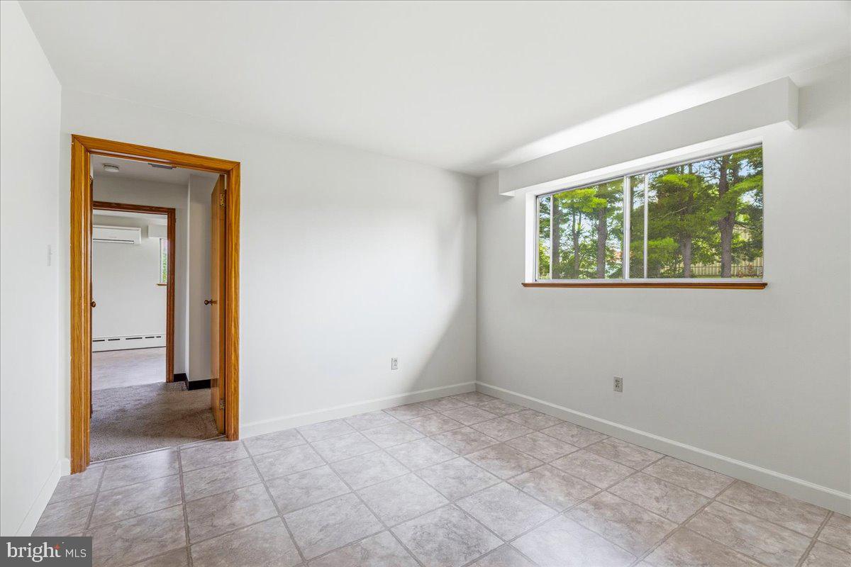 205 Franklin St Property Photo 25