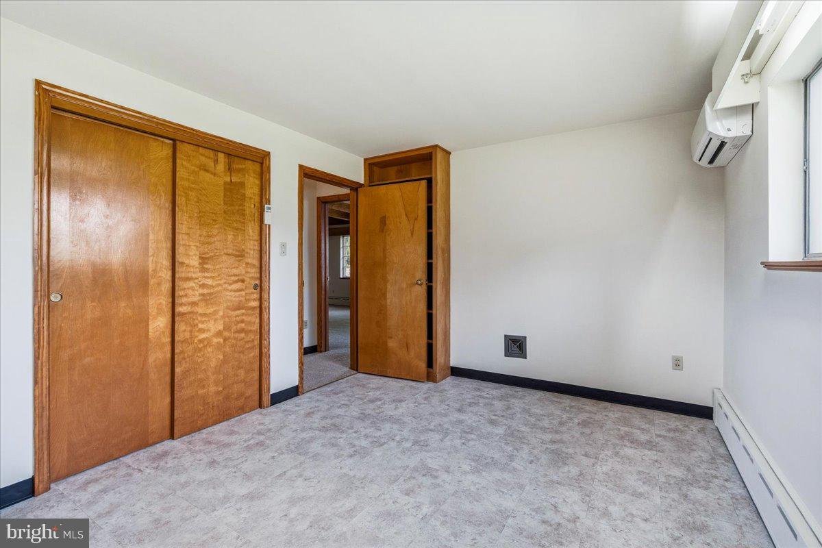 205 Franklin St Property Photo 31