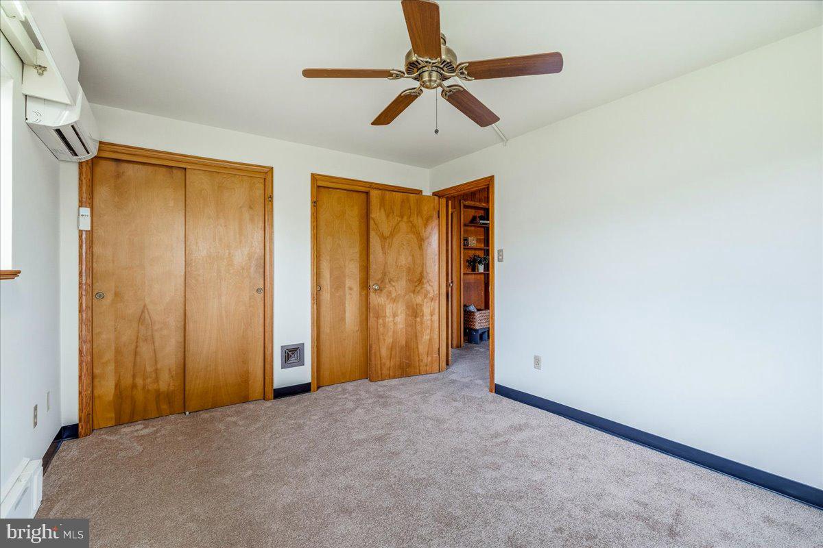 205 Franklin St Property Photo 38