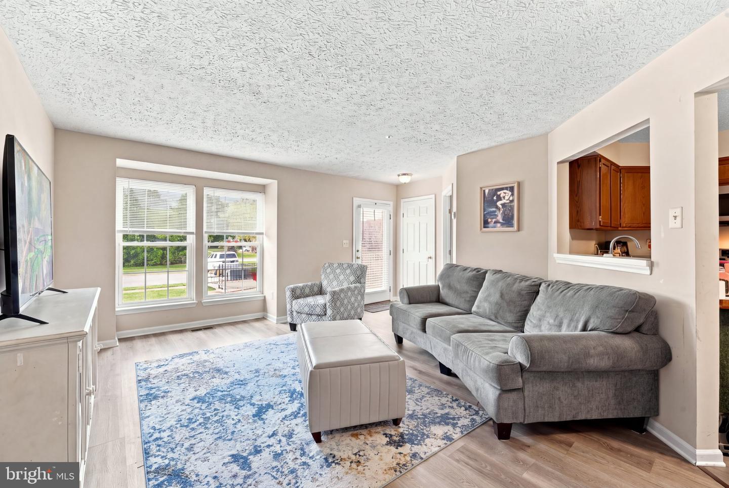 5305 Regal Property Photo 5