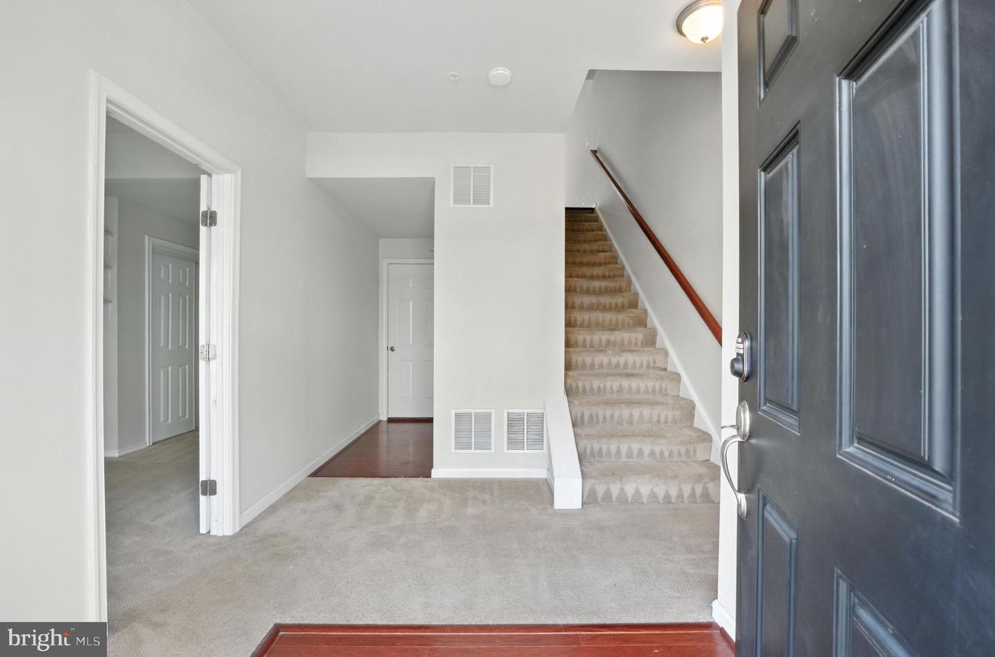 2738 Egret Way Property Photo 4