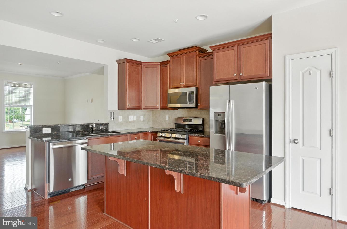2738 Egret Way Property Photo 9