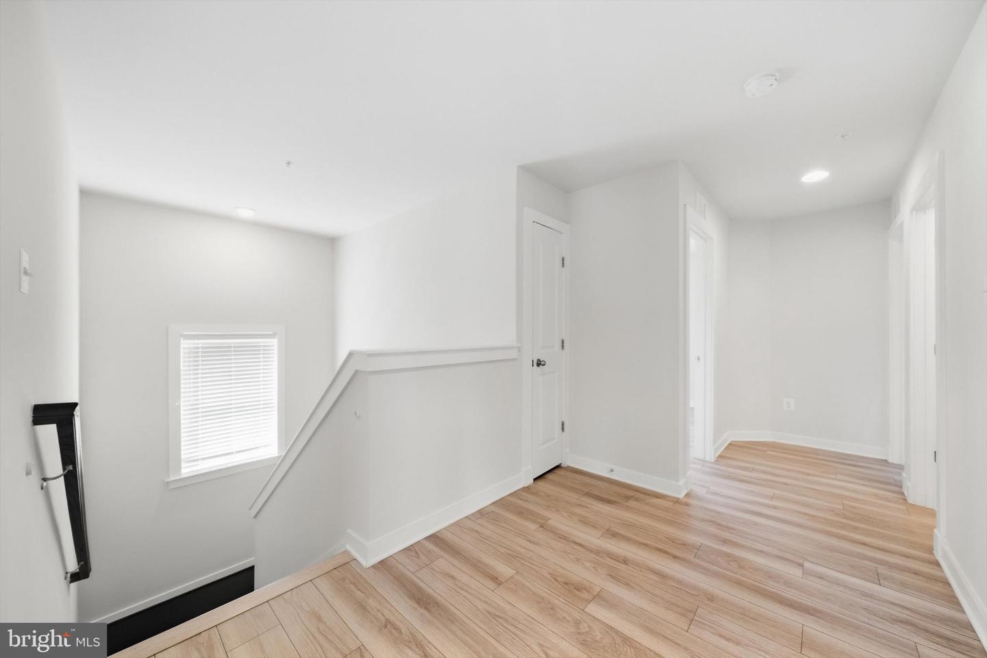 1906 Gladstone St Property Photo 29