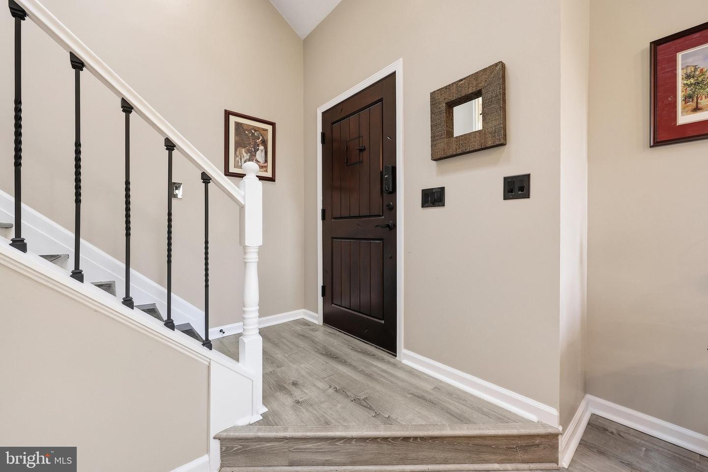 6938 Fox Chase Rd Property Photo 4