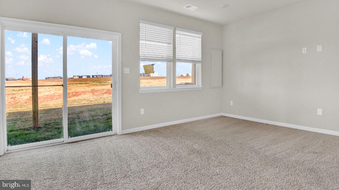 331 Ensemble Way Property Photo 3