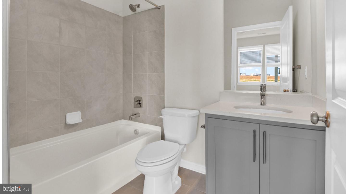 331 Ensemble Way Property Photo 11