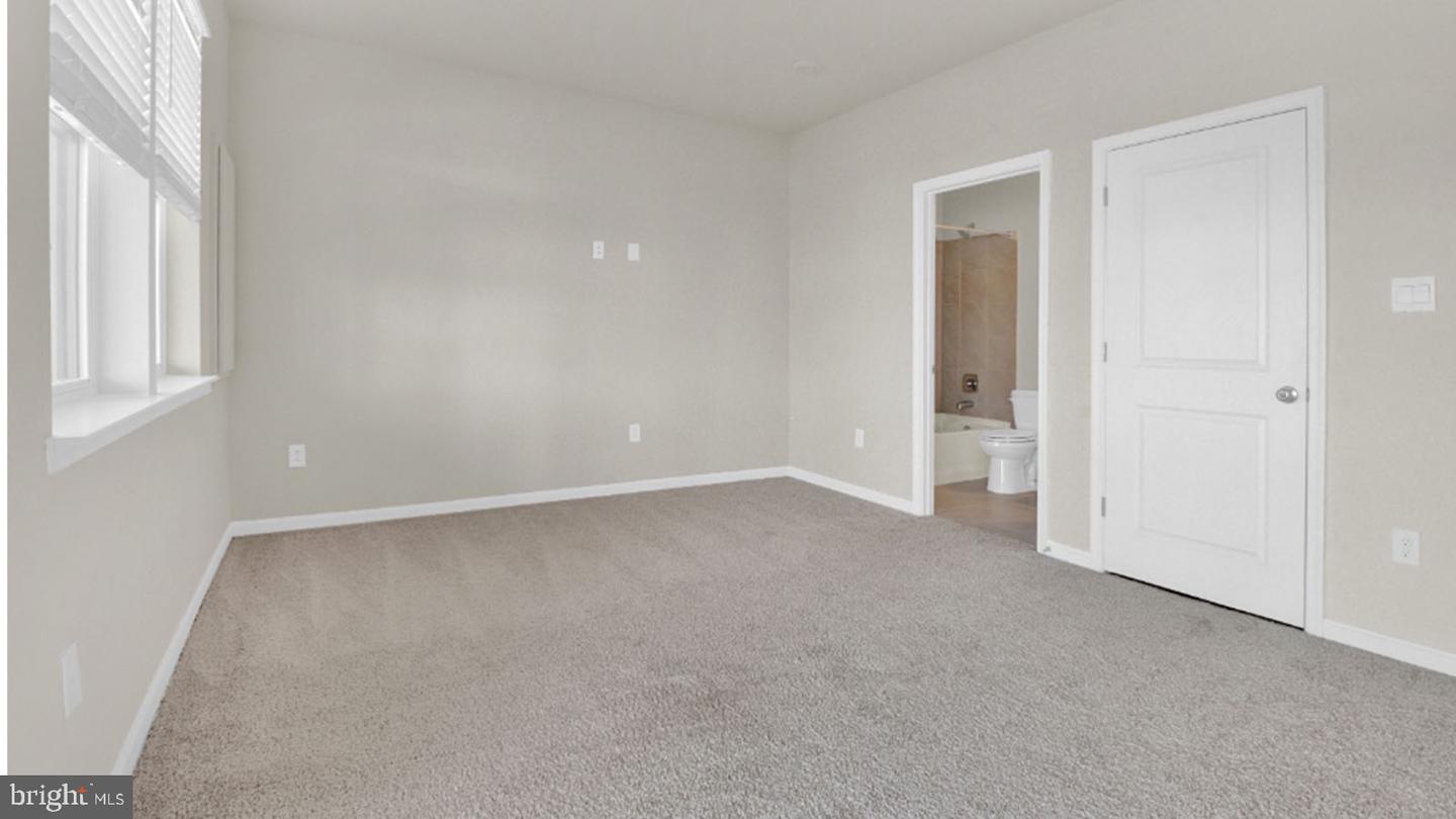 331 Ensemble Way Property Photo 12