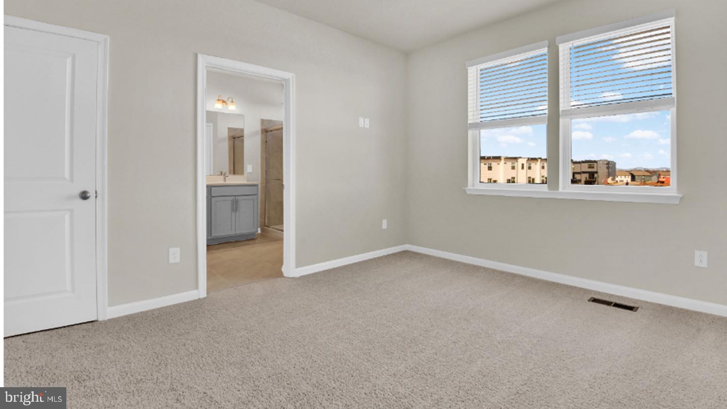 331 Ensemble Way Property Photo 15