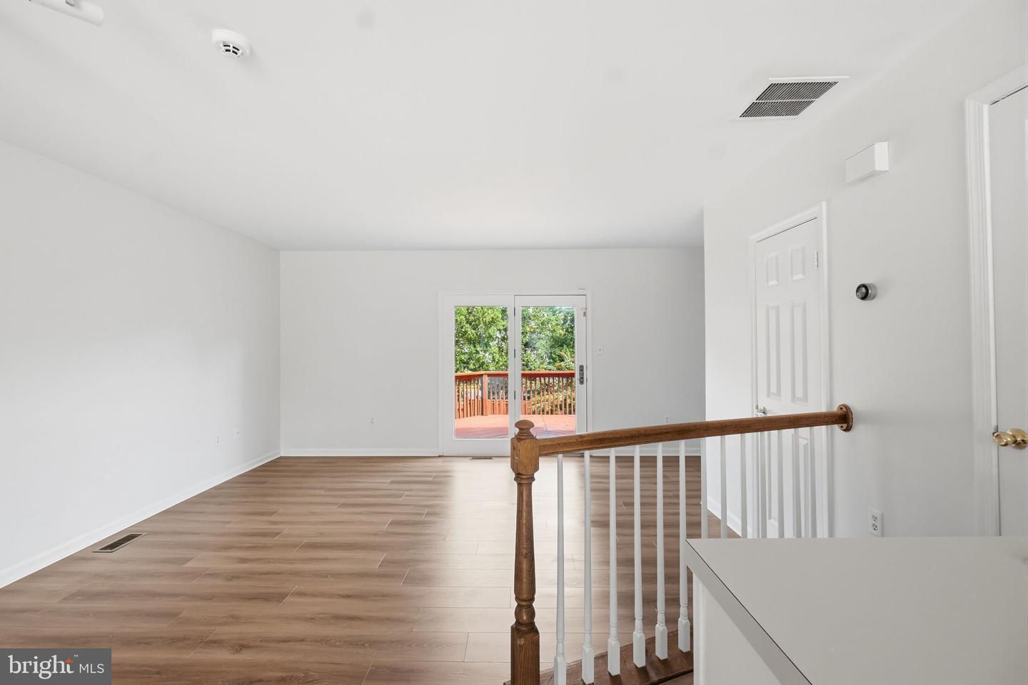 18 Victoria Sq Property Photo 13