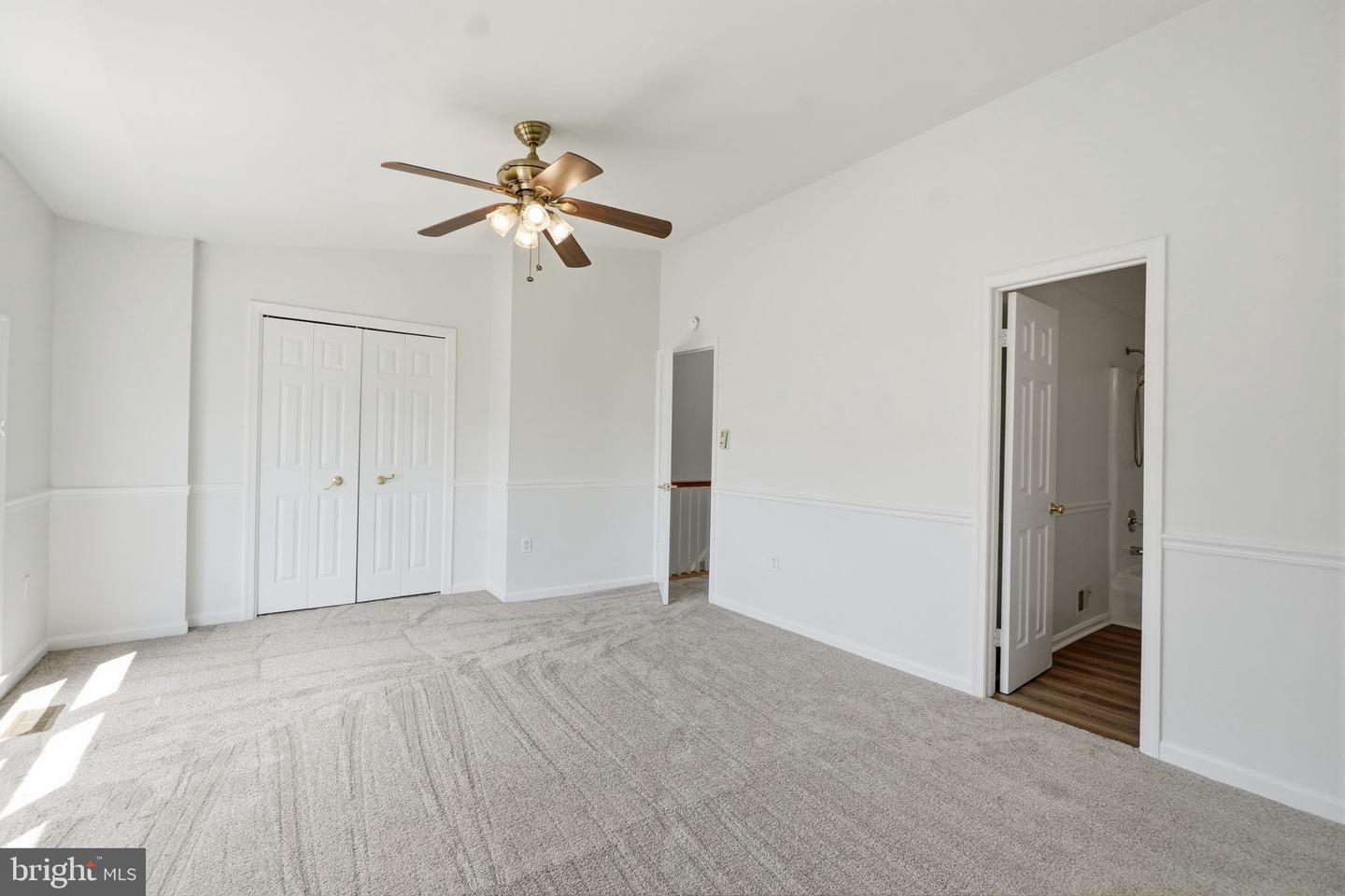 18 Victoria Sq Property Photo 21