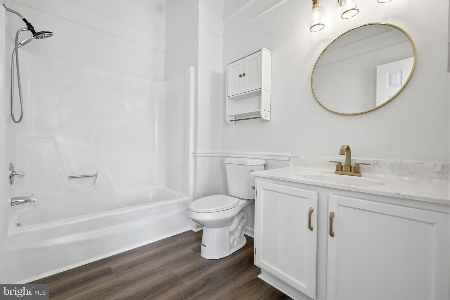 18 Victoria Sq Property Photo 22