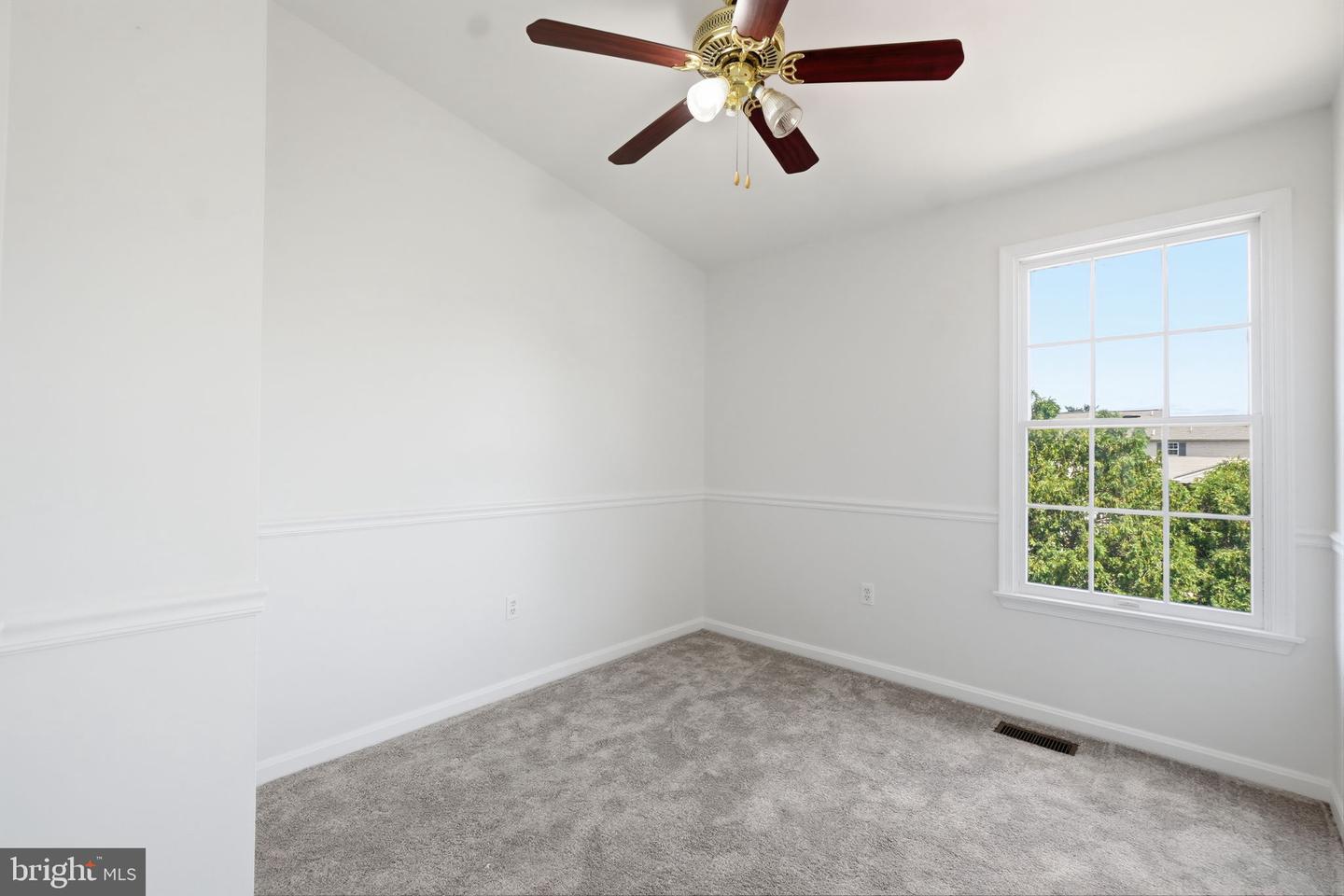 18 Victoria Sq Property Photo 23