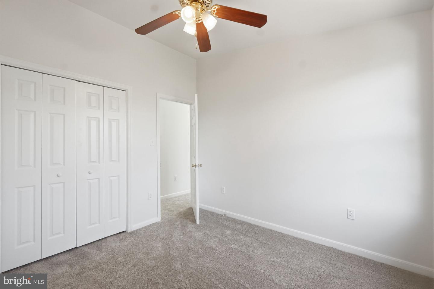 18 Victoria Sq Property Photo 26
