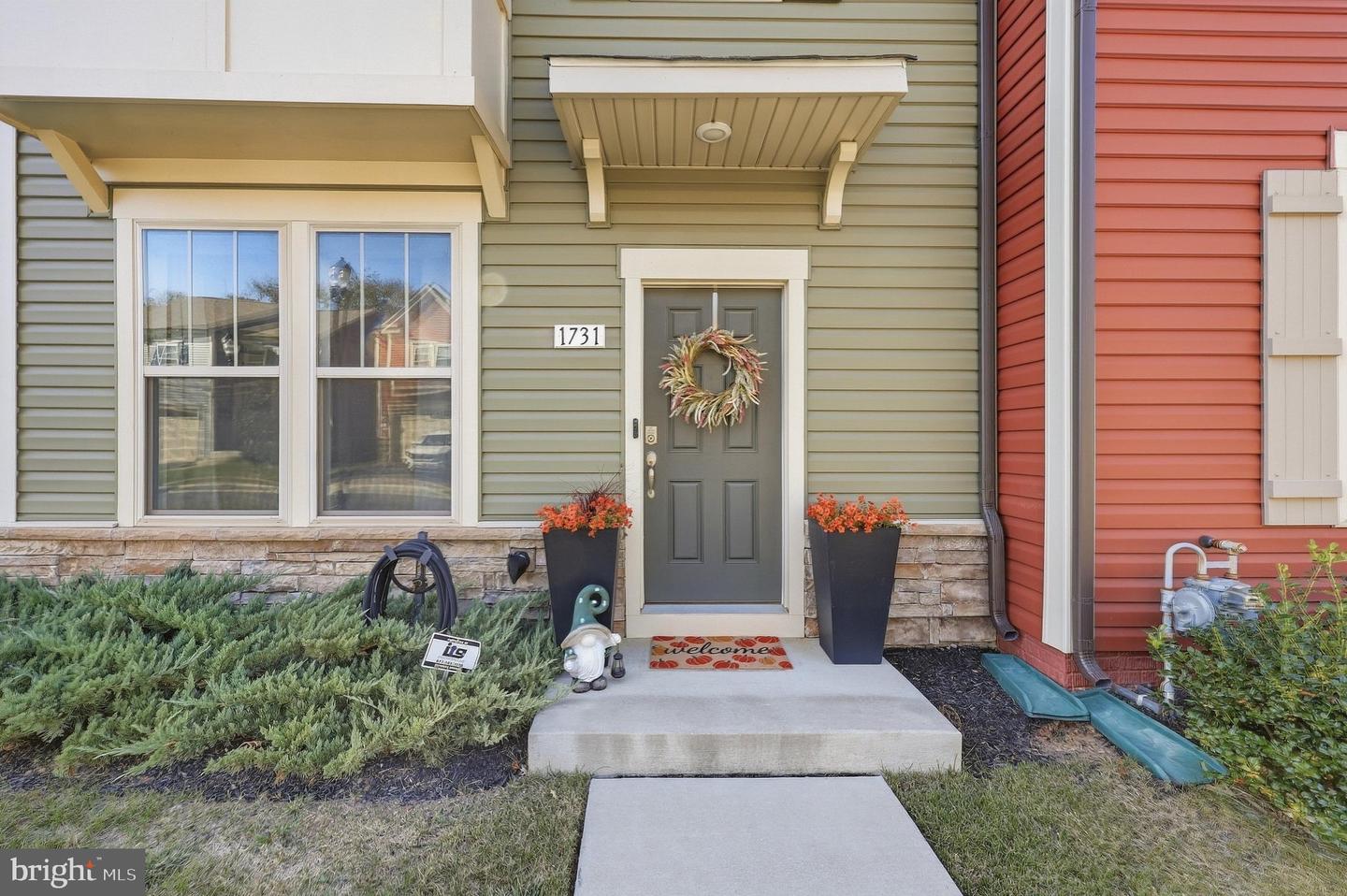 1731 Evansberry Dr Property Photo 3