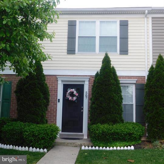 567 Lancaster Pl #567 Property Photo 1