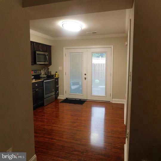 567 Lancaster Pl #567 Property Photo 5