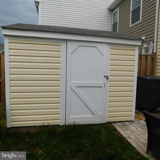567 Lancaster Pl #567 Property Photo 11