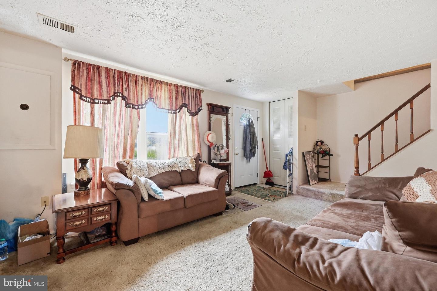 6612 Pebble Ct Property Photo 5