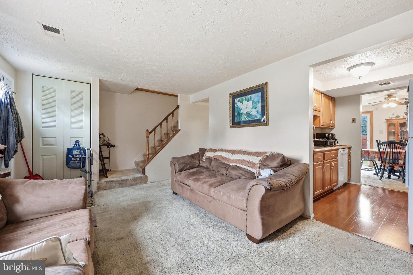6612 Pebble Ct Property Photo 7