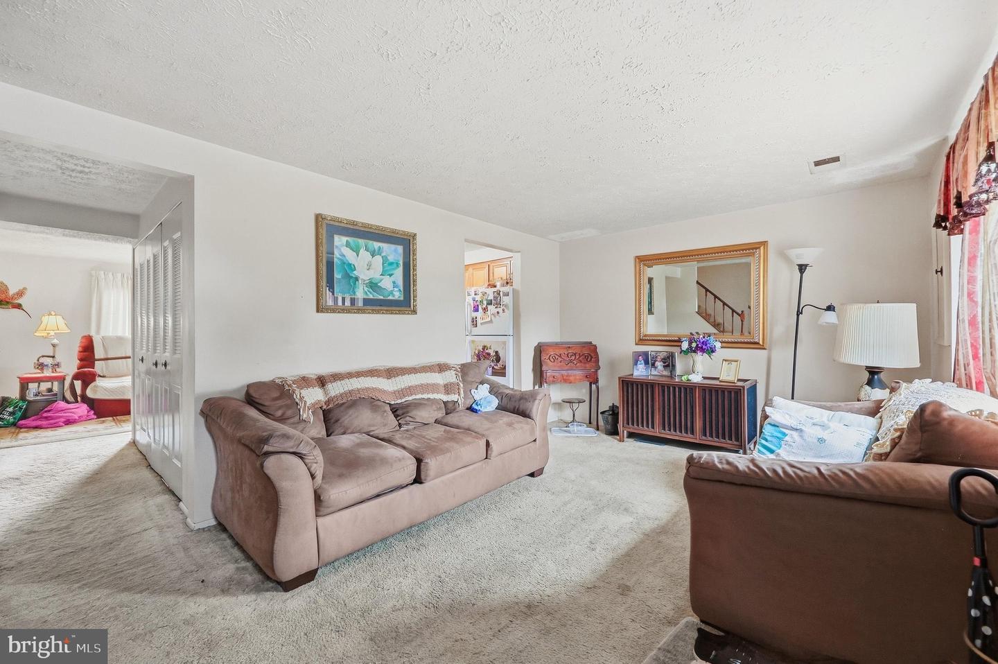 6612 Pebble Ct Property Photo 8