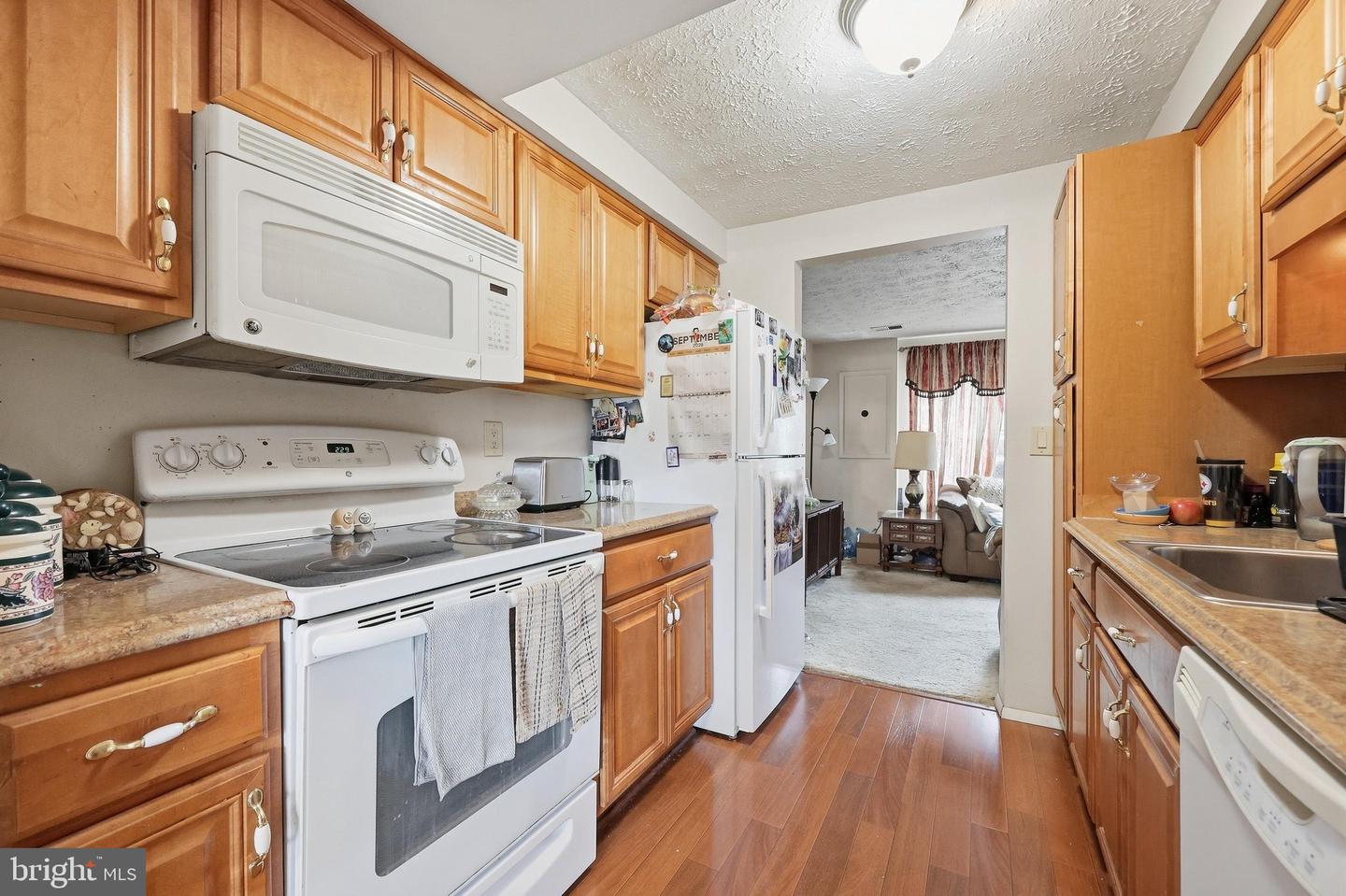 6612 Pebble Ct Property Photo 12