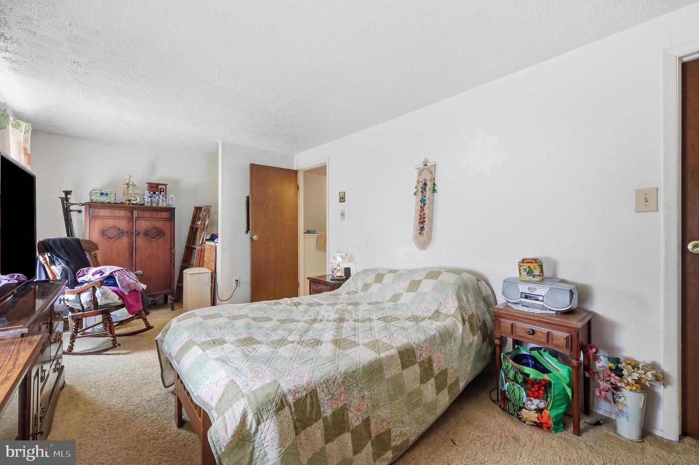 6612 Pebble Ct Property Photo 28