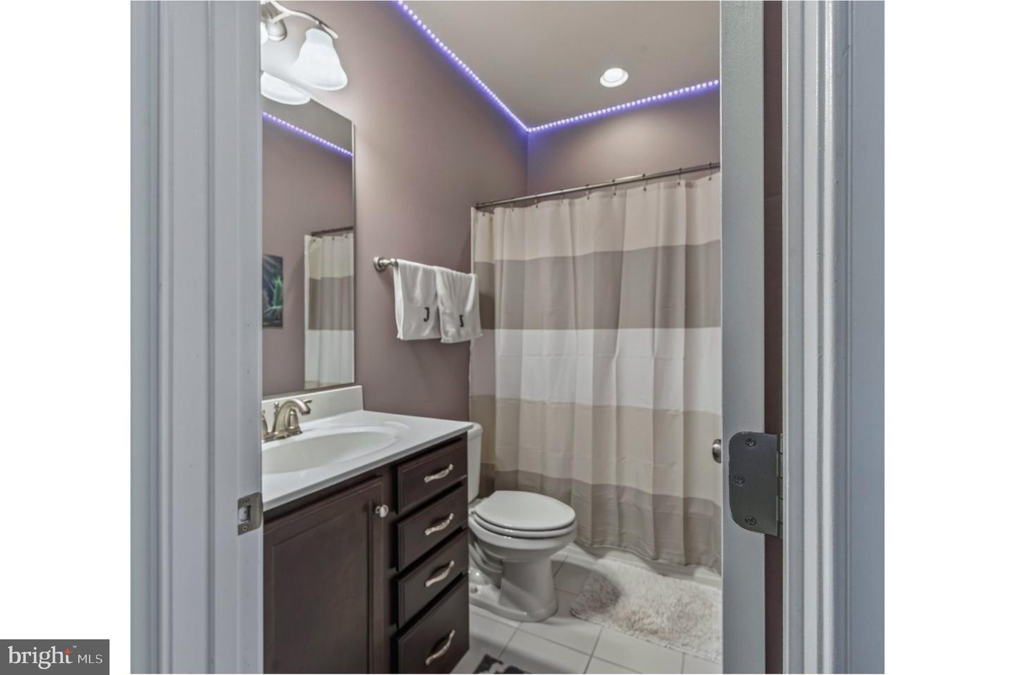 1424 Scheer St Property Photo 40