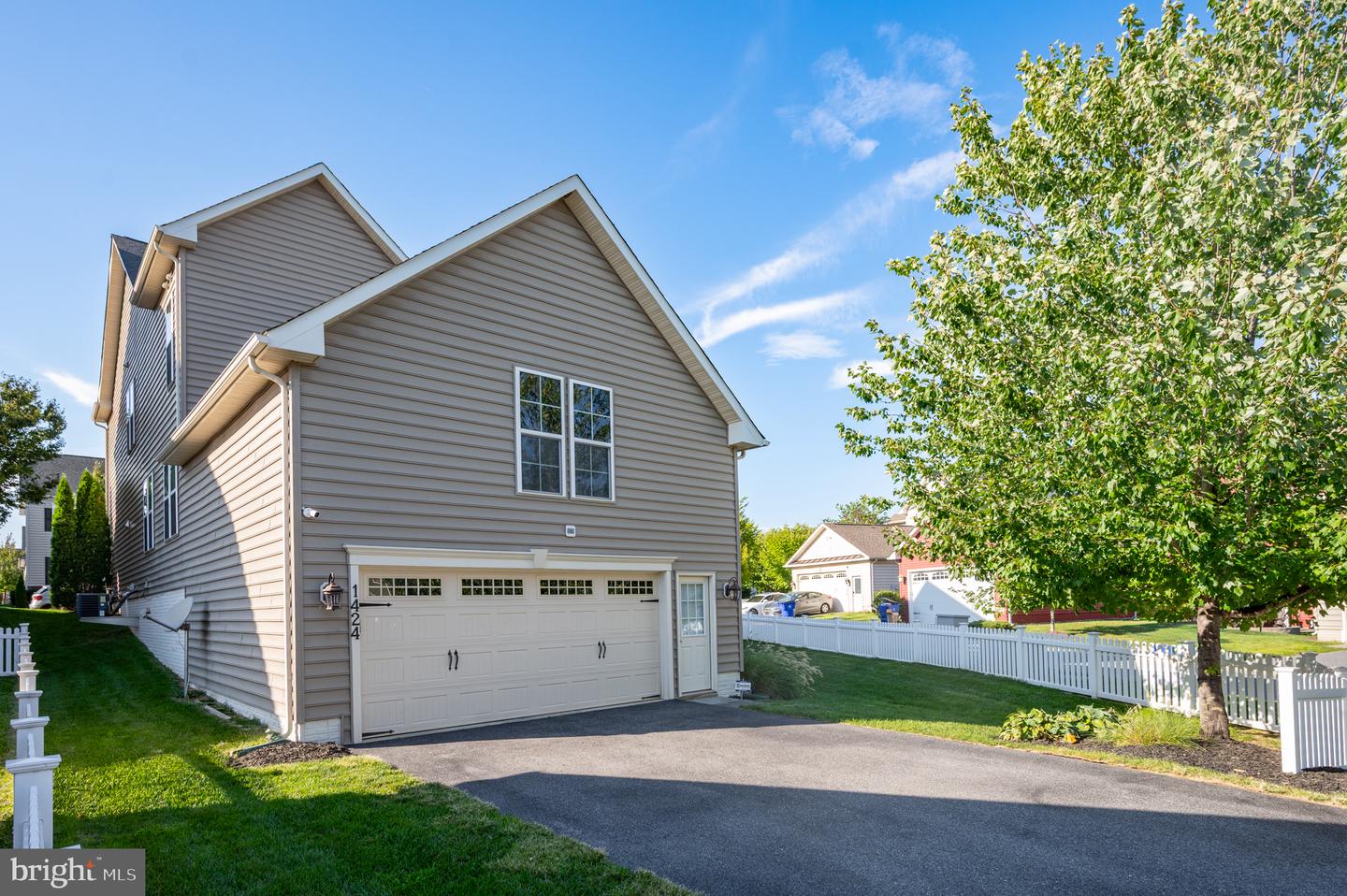 1424 Scheer St Property Photo 59