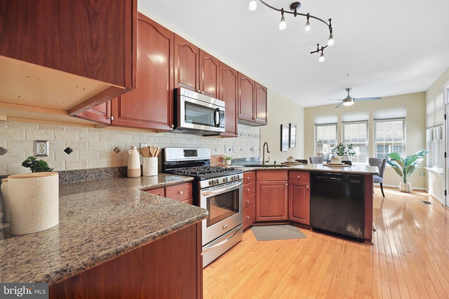 2453 Stoney Creek Rd Property Photo 10
