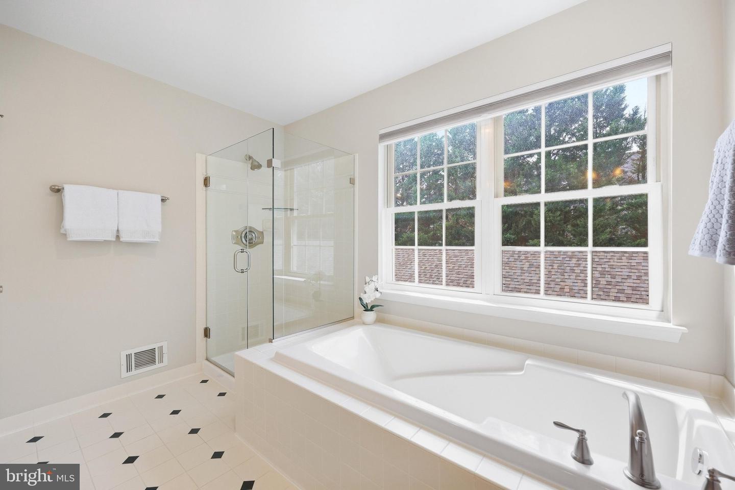 2453 Stoney Creek Rd Property Photo 29