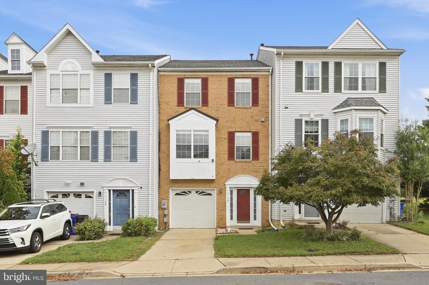 7130 OBERLIN CIR Property Photo 1