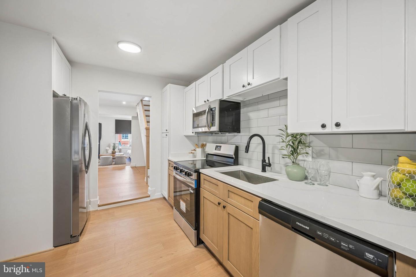 110 Water St Property Photo 7